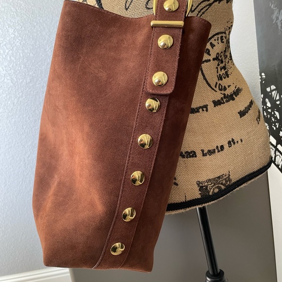 Madewell The Essential Bucket Tote - Soft Mahogany - Picture 10 of 12